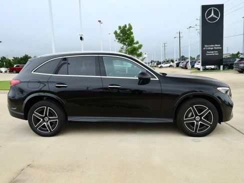 Used 2026 Mercedes-Benz GLC 300 image 2