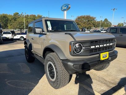 New 2025 Ford Bronco 2-Door w/ Sasquatch Package
