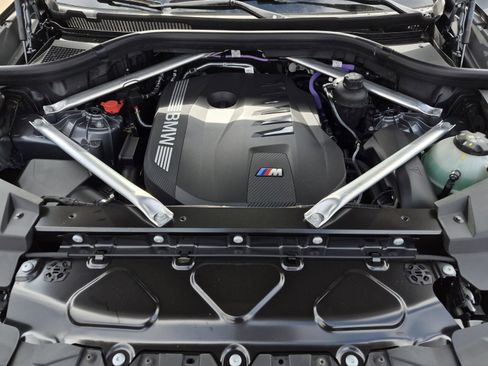 New 2026 BMW X6 xDrive40i w/ Executive Package image 9