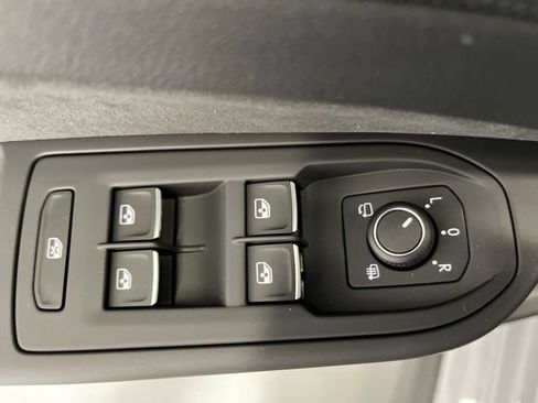 New 2026 Volkswagen GTI SE FWD image 29