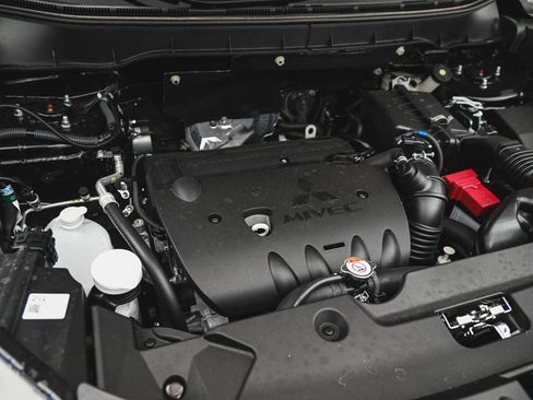 Used 2026 Mitsubishi Outlander Sport ES AWD/4WD image 33