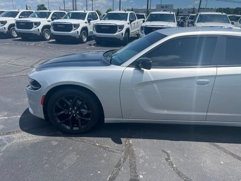 Used 2023 Dodge Charger SXT w/ Blacktop Package RWD image 9