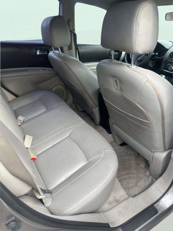 Used 2014 Nissan Rogue S FWD image 7