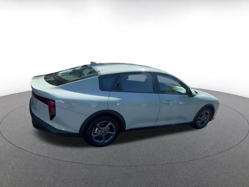Used 2026 Kia K4 FWD image 14