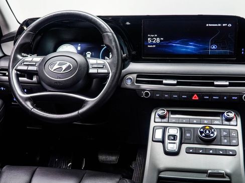 Used 2023 Hyundai Palisade SEL AWD/4WD image 16