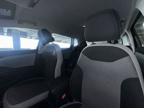 Certified 2023 Volkswagen Taos S FWD image 14