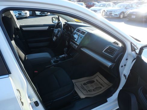 Used 2017 Subaru Legacy 2.5i Premium w/ Moonroof Package image 16