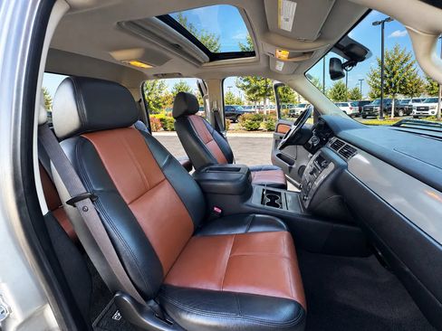 Used 2008 GMC Sierra 1500 SLT w/ All-Terrain Package RWD image 29