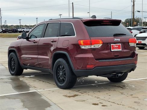 Used 2019 Jeep Grand Cherokee Laredo w/ 18" Wheel & 8.4" Radio Group image 6