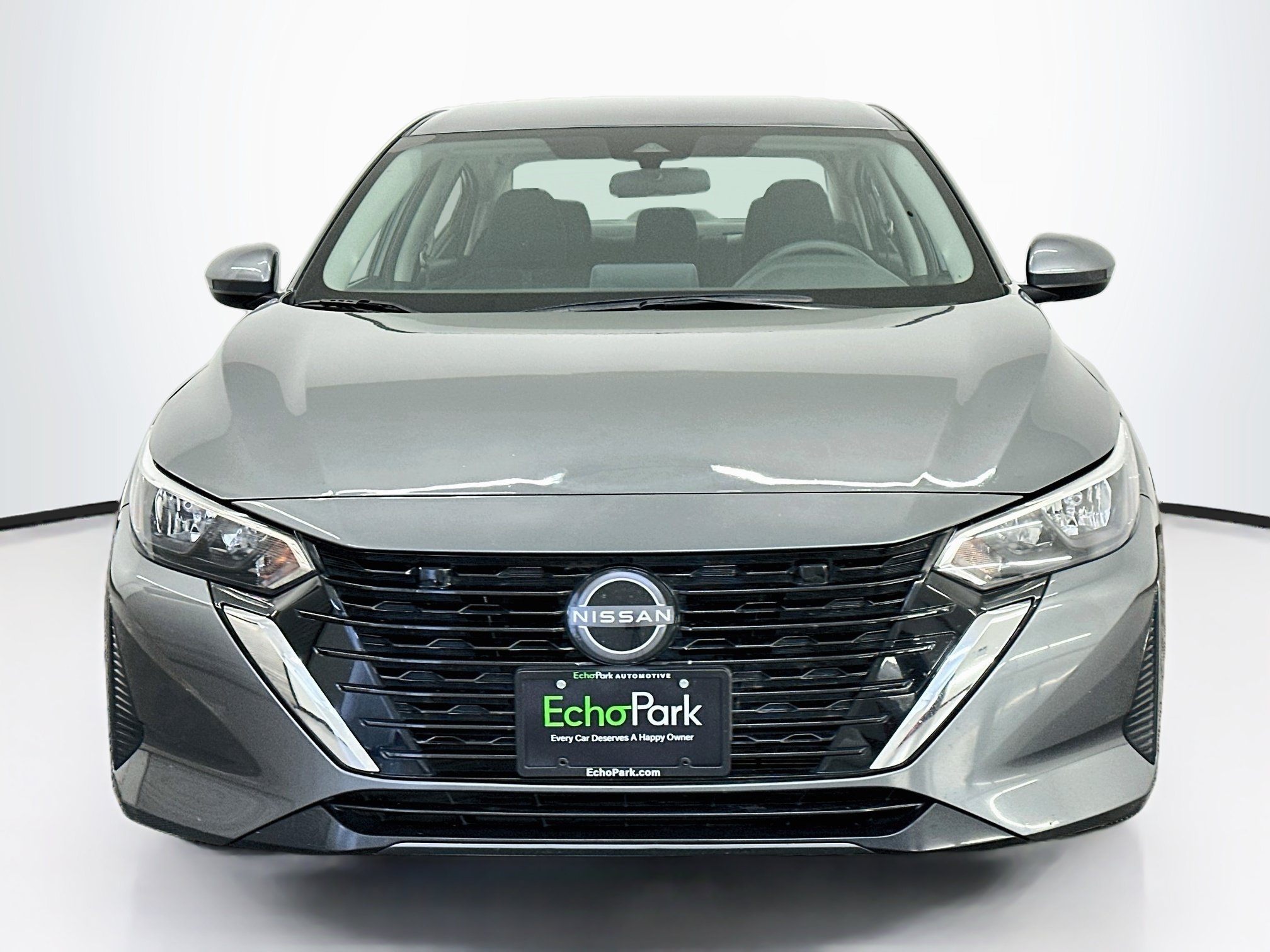 Used 2025 Nissan Sentra SV FWD image 2