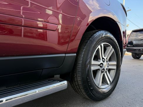 Used 2017 Chevrolet Traverse LT image 13