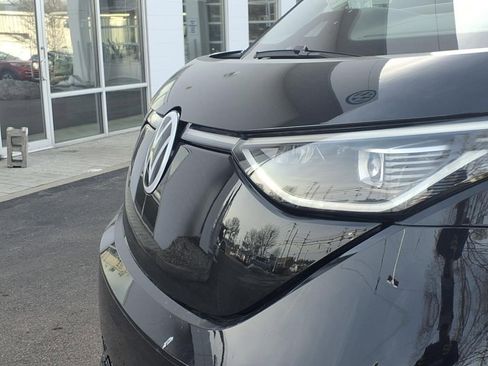 New 2025 Volkswagen ID. Buzz Pro S image 19