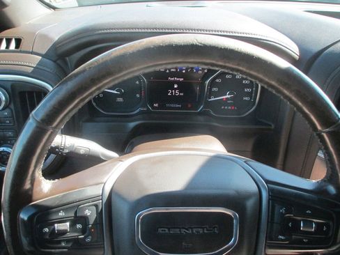 Used 2022 GMC Sierra 3500 Denali image 35