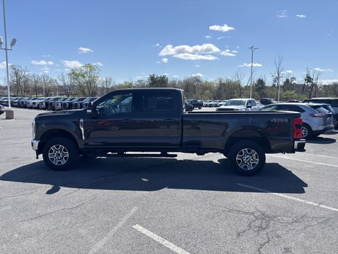 Used 2024 Ford F350 Lariat w/ Camper Package image 7