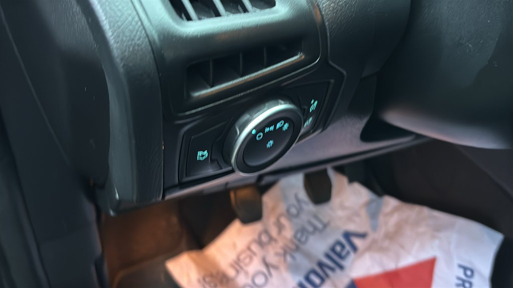 Used 2018 Ford Focus SE FWD image 11
