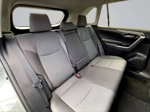 Used 2020 Toyota RAV4 XLE w/ All Weather Liner Package FWD image 27