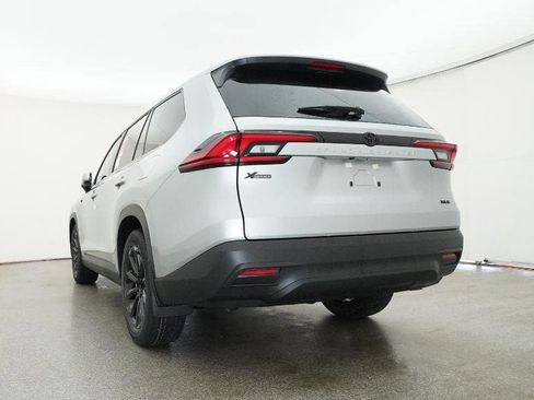 New 2026 Toyota Grand Highlander FWD image 22