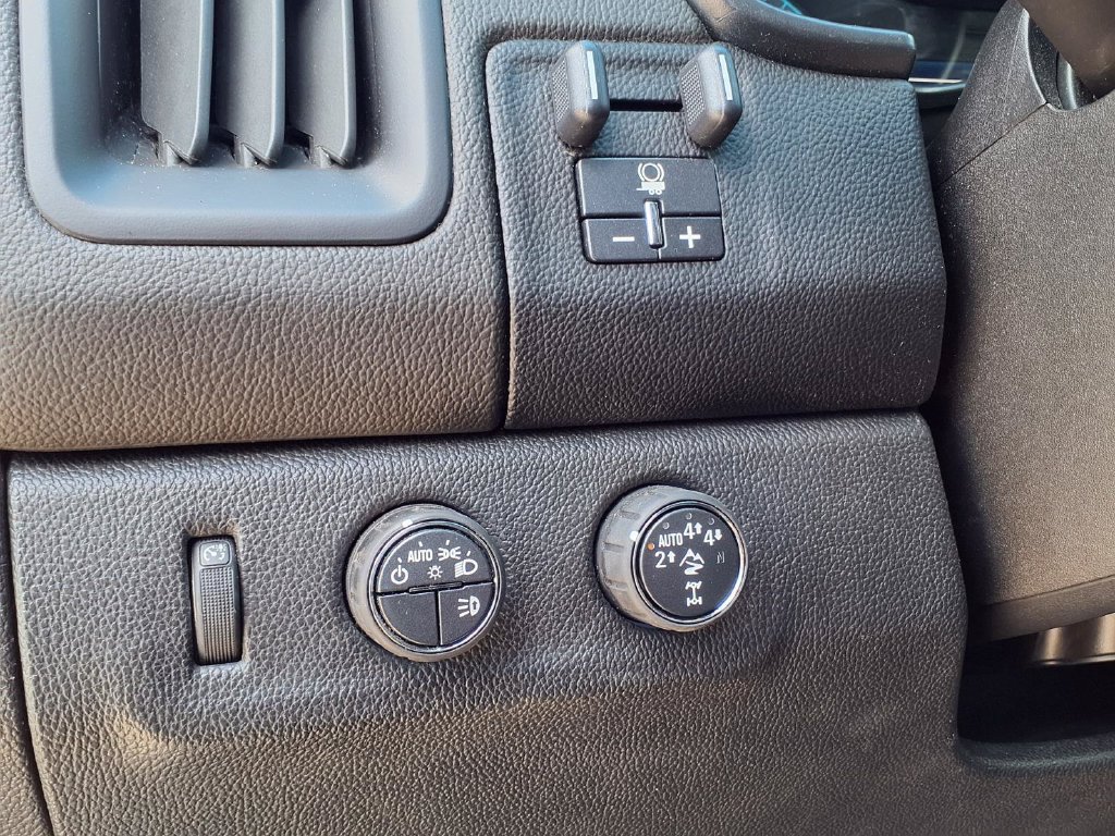 Used 2018 Chevrolet Colorado ZR2 AWD/4WD image 33