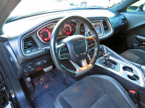 Used 2020 Dodge Challenger SRT Hellcat Redeye image 18