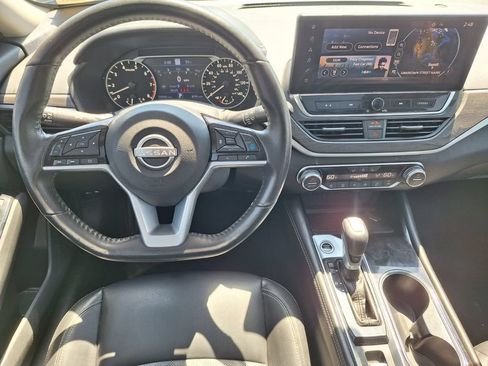 Used 2025 Nissan Altima 2.5 SL FWD image 23