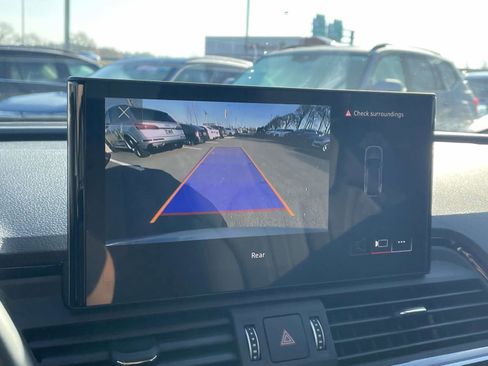 Certified 2024 Audi Q5 2.0T Premium w/ Convenience Package image 32