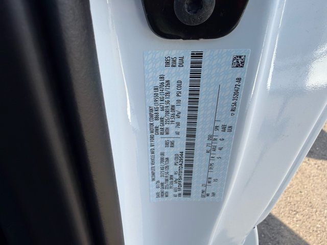 New 2026 Ford F550 4x4 Regular Cab Super Duty image 8
