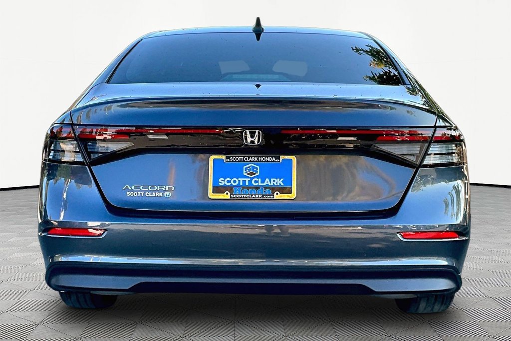 Certified 2025 Honda Accord LX image 6