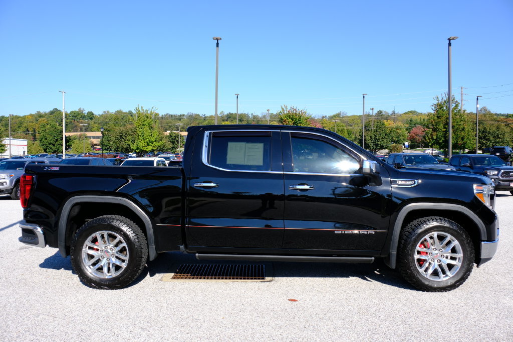 Used 2020 GMC Sierra 1500 SLT w/ SLT Premium Package AWD/4WD image 2