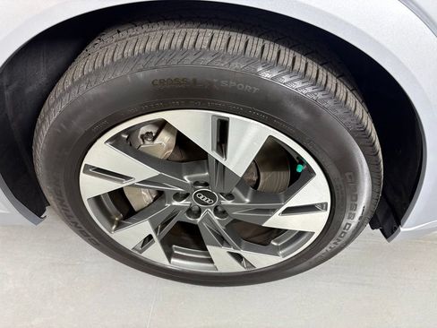 Used 2022 Audi e-tron Premium AWD/4WD image 11