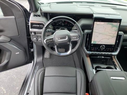 New 2026 GMC Yukon Denali w/ Denali Reserve Package AWD/4WD image 14