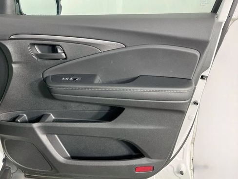 Used 2023 Honda Passport EX-L image 37