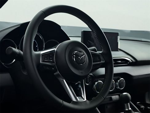 New 2025 MAZDA MX-5 Miata RF Grand Touring image 4