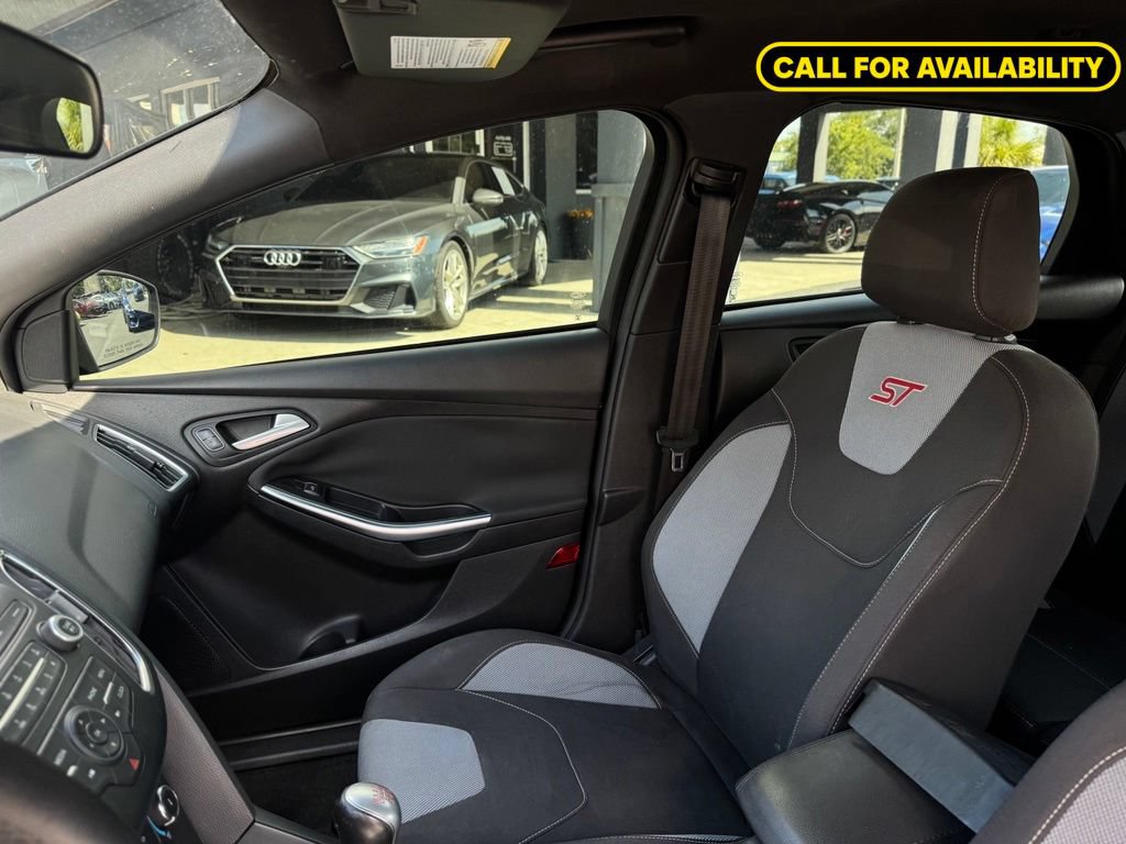 Used 2017 Ford Focus ST FWD image 17