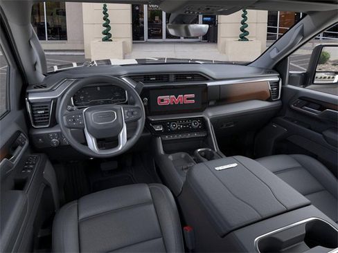 New 2026 GMC Sierra 2500 Denali w/ Denali Reserve Package image 15