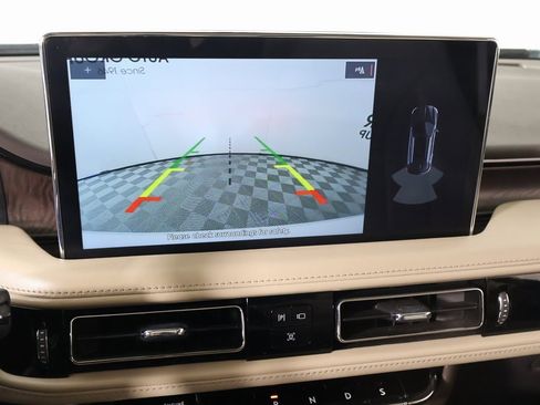 Certified 2022 Lincoln Nautilus Reserve image 6