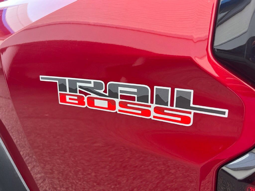 Used 2023 Chevrolet Colorado Trail Boss w/ Technology Package AWD/4WD image 20