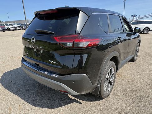 Used 2023 Nissan Rogue SV AWD/4WD image 5
