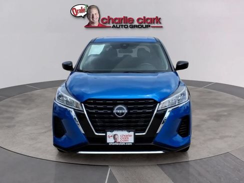 Used 2025 Nissan Kicks Play S FWD image 9