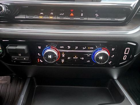 New 2026 GMC Sierra 1500 SLT w/ SLT Premium Package image 25