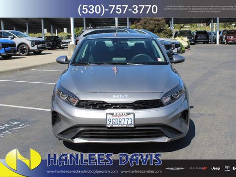 Used 2023 Kia Forte LXS w/ LXS Technology Package FWD image 4