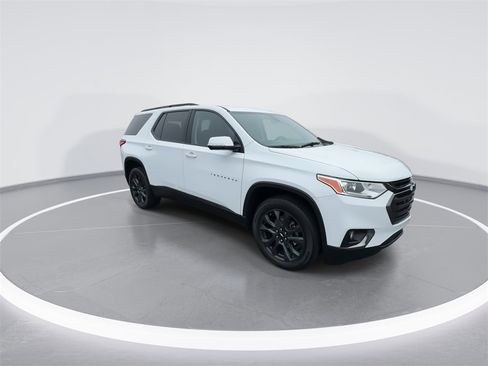 Used 2019 Chevrolet Traverse RS image 2