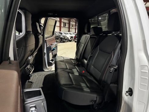 Used 2022 Ford F150 Lariat w/ Equipment Group 502A High image 18