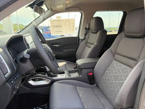 New 2026 Nissan Frontier SV AWD/4WD image 15