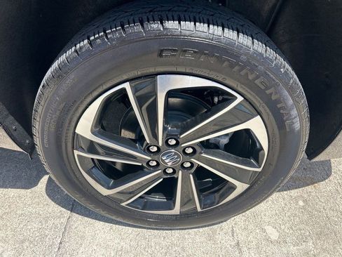 Used 2025 Buick Enclave Sport Touring w/ Super Cruise Package image 6