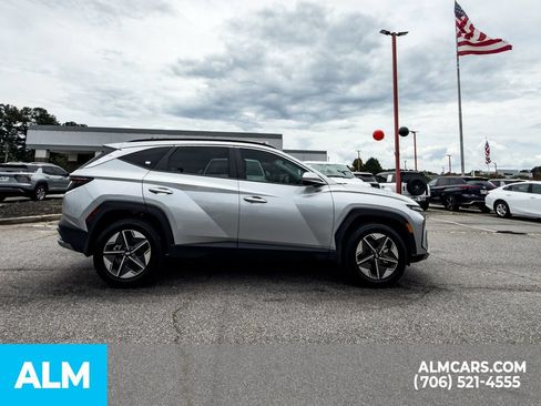 Certified 2025 Hyundai Tucson SEL AWD/4WD image 11