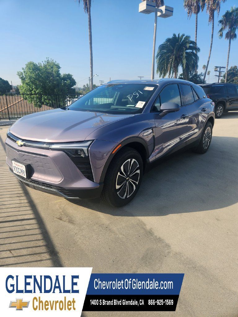 Used 2024 Chevrolet Blazer EV LT AWD/4WD image 2