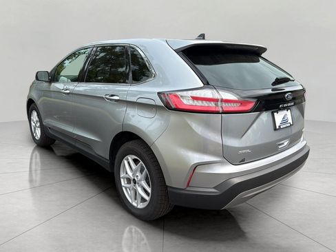 Certified 2024 Ford Edge SEL w/ Convenience Package AWD/4WD image 13