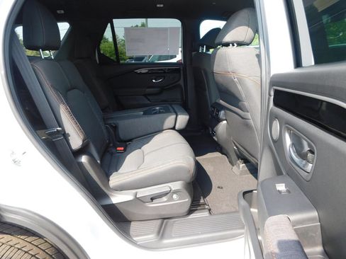 Used 2026 Honda Pilot Sport image 21
