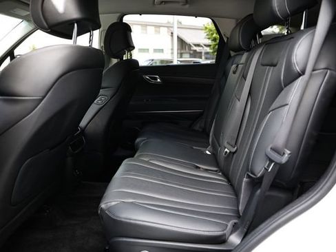 Used 2024 Genesis GV80 2.5T AWD/4WD image 24