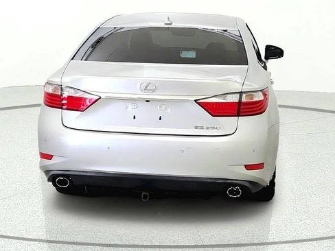 Used 2014 Lexus ES 350 w/ Luxury Package FWD image 5